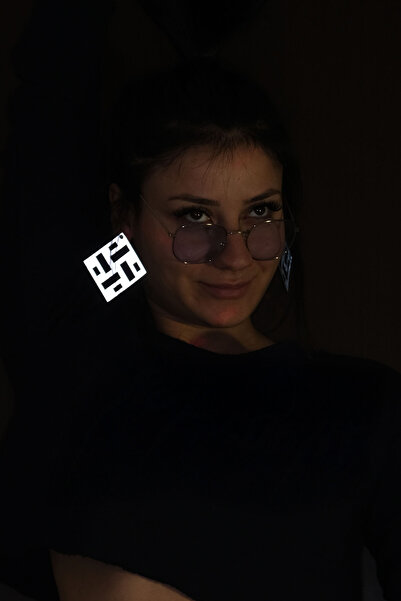 Angels Passion Reflective Square Earrings, Square Hole Detailed Reflective Earrings in the Dark