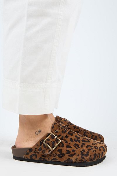 Manijero Zeta Leopard Women's Leather Genuine Leather Belted Buckle Sabo Tan Slippers