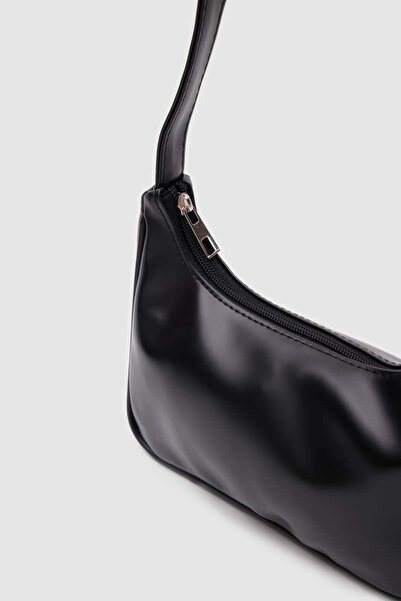 Shule Bags Kende Basic Baguette Bag Black