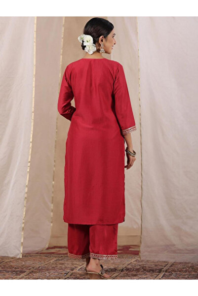 Ishin By Styli Embroidered Round Neck A-Line Kurta