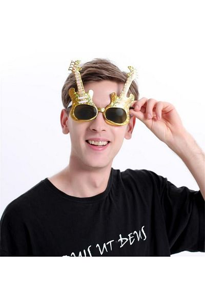 BulutRetail Gold Color Guitar Shaped Party Glasses