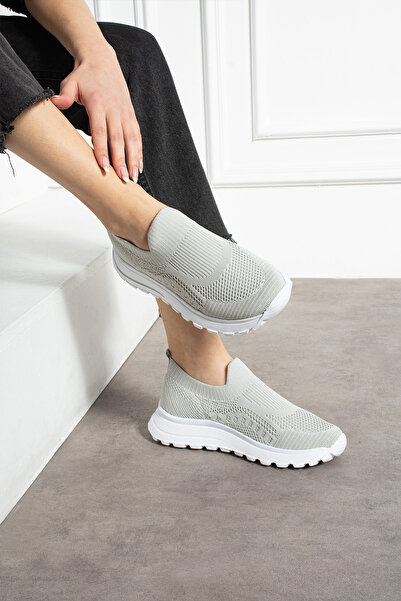 Trendpink Сірі трикотажні жіночі кросівки на щодень