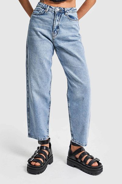 its basic Women's Snow Jeans Color Relax Fit Mom Mold Denim Trousers