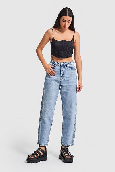 its basic Women's Snow Jeans Color Relax Fit Mom Mold Denim Trousers