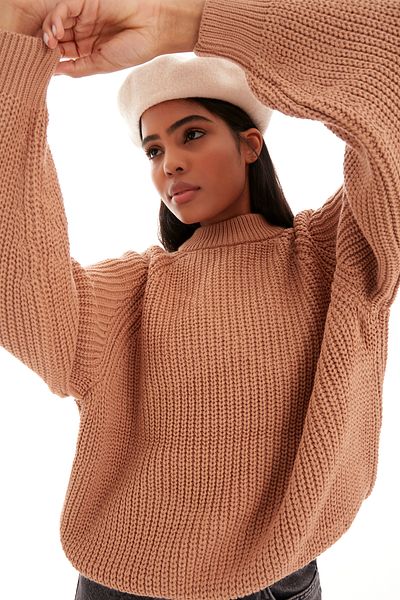 its basic Women's Brown Color Oversize Fit Thick Knitted Knitwear Sweater