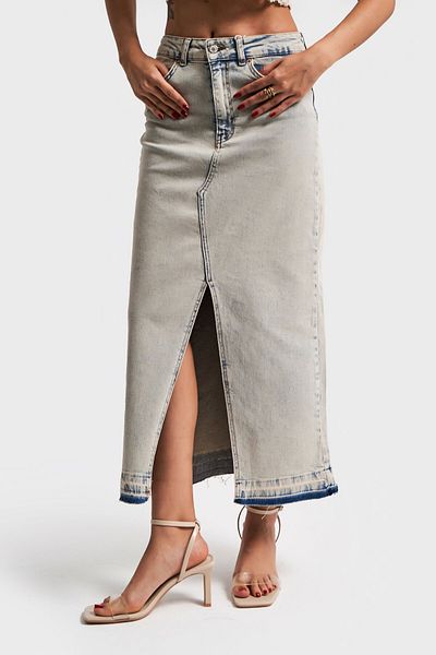 its basic Women's Natural Denim Color Flexible Lycra Fabric Maxi Length Denim Skirt