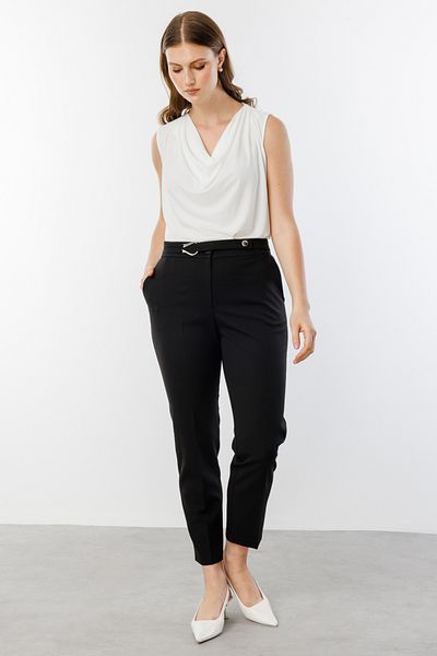 Mi Pret a Porter Mi Metal Accessory Detailed Skinny Leg Trousers