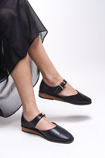 Riccon Saelrona Women's Shoes 0012203   Black Skin Daily Application