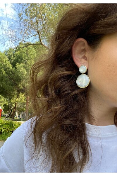 WHİTE ATELIER Sedef Beyaz Küpe