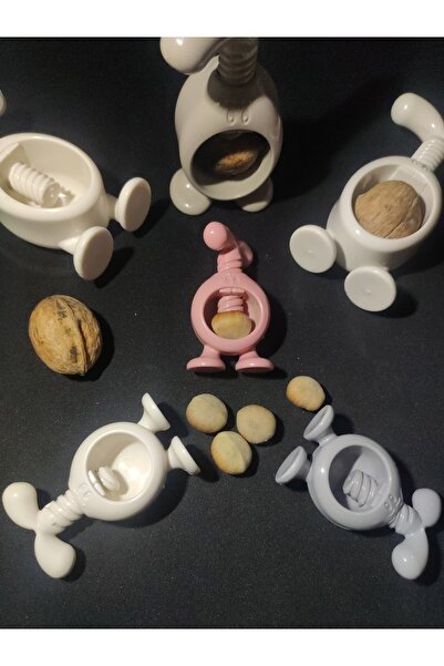 LRN Practical and Stylish: 3-Piece Walnut & Hazelnut Cracker Set – Effortless Breaking Enjoyment!