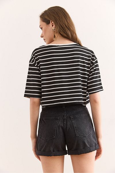 Olalook Women's Black Striped Shabby Crop T-Shirt TSH-19000877
