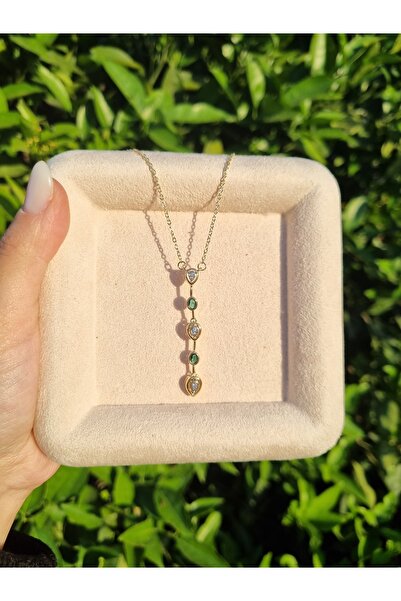 LİLİA قلادة من حجر الزمرد الصلب