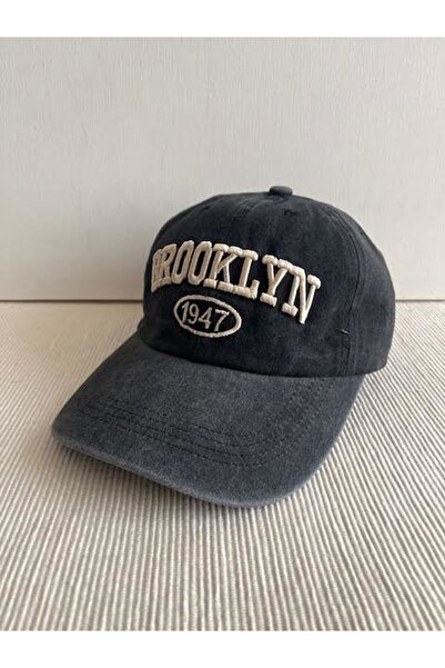 CosmoOutlet Μαύρο καπέλο Unisex Brooklyn 1947 - Κεντημένο και πλενόμενο αντίκες μοντέλο, ρυθμιζόμενο από πίσω