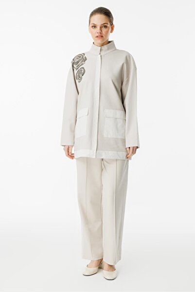 Ghisa Omuz Detaylı Takım TAŞ