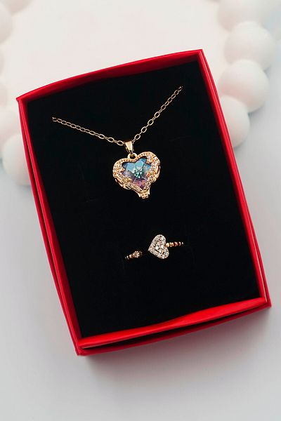 The Collection Vintage Heart Model: Purple-Blue Zircon Stone Steel Necklace & Gold Zircon Ring