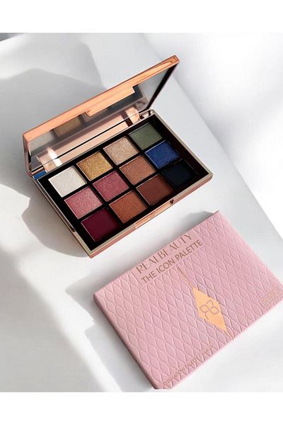 real beauty Charlotte's Alternative Eyeshadow Palette 01