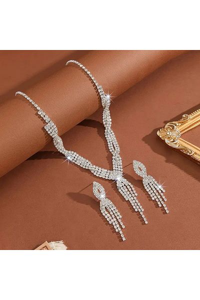 Flaner Paris Accessorize Crystal Shine Necklace Women's Necklace Set