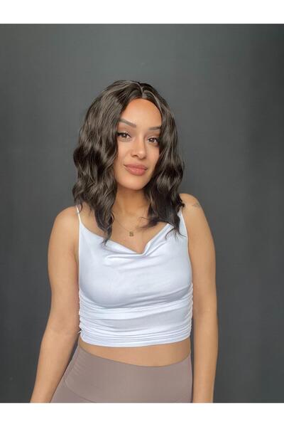 Suzan Peruk Küt orta boy Doğal dalgalı Perçemsiz Tepe kısmı cilt deri görünümlü peruk