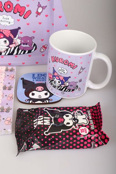 kuromi مع DEKOMUS مرخص للموسم الجديد، صينية معدنية KUROMI، كوب بورسلين، قاعدة أكواب، مناديل مبللة وحجاب
