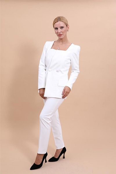 ÖNDER ÖZSOY Square Collar Jacket & Skinny Leg Pants-White