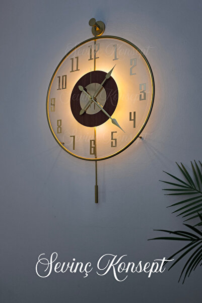 SEVİNÇ KONSEPT Led'li Golden Latin Tiktok Face Büyük Boy (50 X 75 CM) Modern Dekoratif Sarkaçlı Metal Duvar Saati