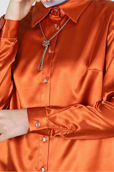 Alvina Satin Buttoned Blouse - Model 43755