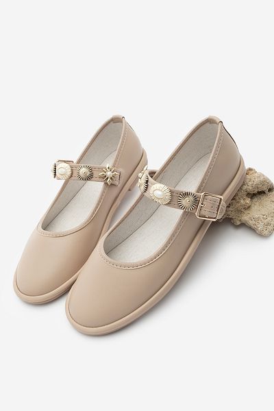 Marjin Damen-Ballerina mit goldfarbener Schnalle und Brosche, detailliertes Detail, Semura Beige