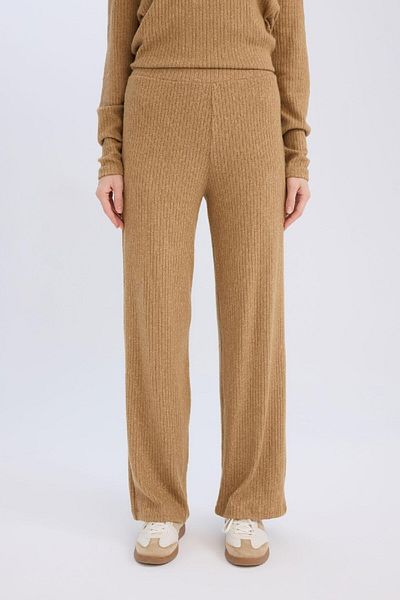 DeFacto Traditional Flare Fit Straight Leg Ribbed Trousers - D6050Ax24Au