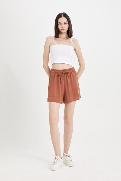 DeFacto Viskózové mačkané šortky - Regular Fit, Straight Leg A3532AX24HS