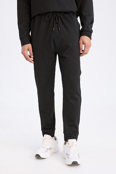 DeFacto Fit Sportsman Standard Fit Jogger Sweatpants με μαλακό ύφασμα κατάδυσης με γούνα εσωτερικά D7308ax25sp
