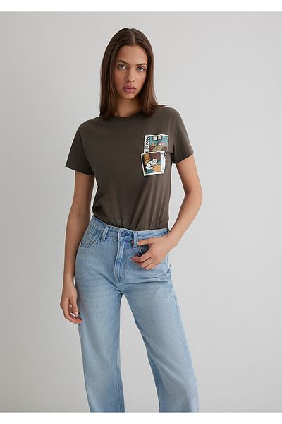 Mavi Braunes T-Shirt mit Katzenmuster, halbschmale Passform 1613200 -81959