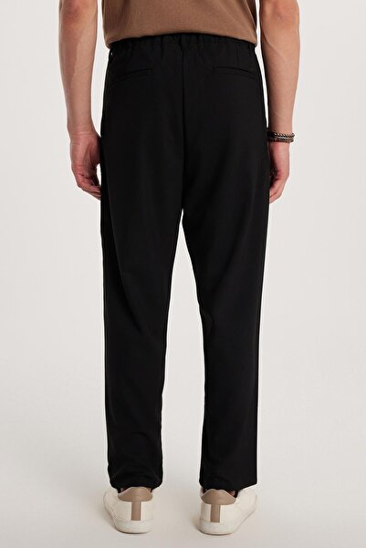 Tudors Чоловічі штани Regular Fit з подвійними складками, еластичним поясом, зручним кроєм і широкими штанинами, чорні