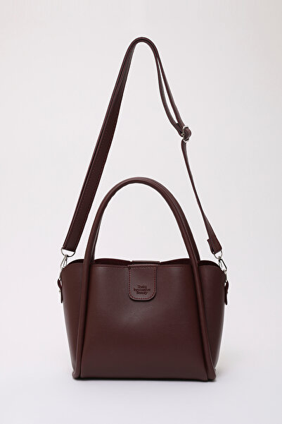 SHAKA حقيبة يد وكتف من الجلد الصناعي باللون الأحمر الداكن SHK190 مع حقيبة مكياج قابلة للفصل