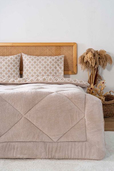 Riva Beige Geometric Loura Single Double Sided Luxury Wellsoft Quilt Set 155X215 cm