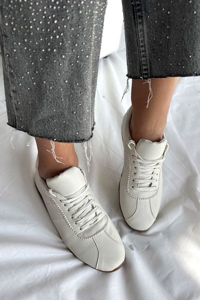Shoebutik Pantofi sport de damă din piele albă Gruz