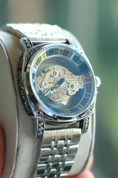 WATCHOFROYAL Peerless Silver Wristwatch