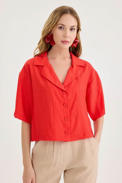 Vitrin Crinkle Fabric Short Sleeve Crop Shirt