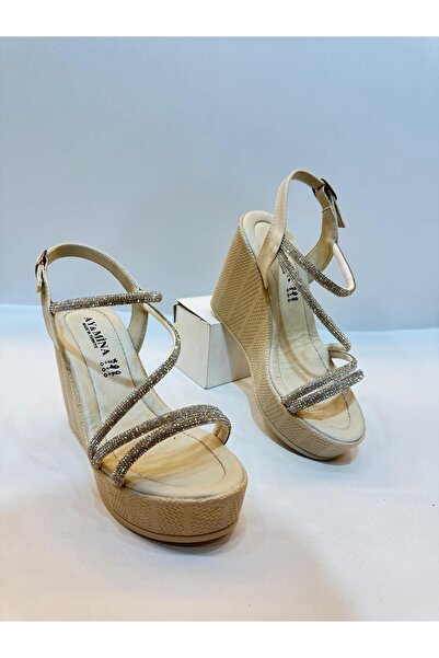 Rimex DOLGU TOPUKLU TAŞLI DÜZ KEMERLİ ŞIK SANDALET