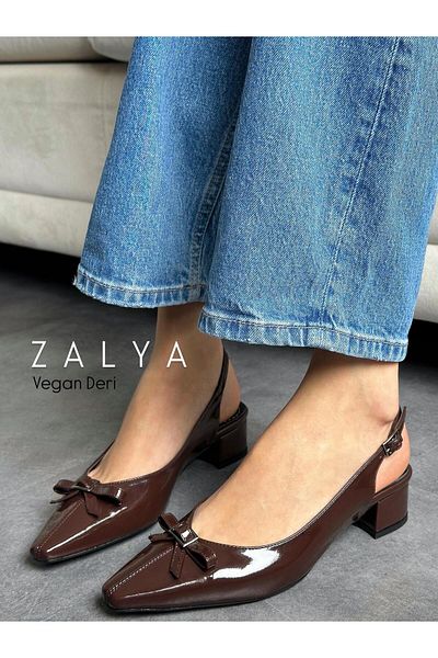 Zuum Дамски обувки Zalya с отворен гръб и дебел ток - кафяви, лачени