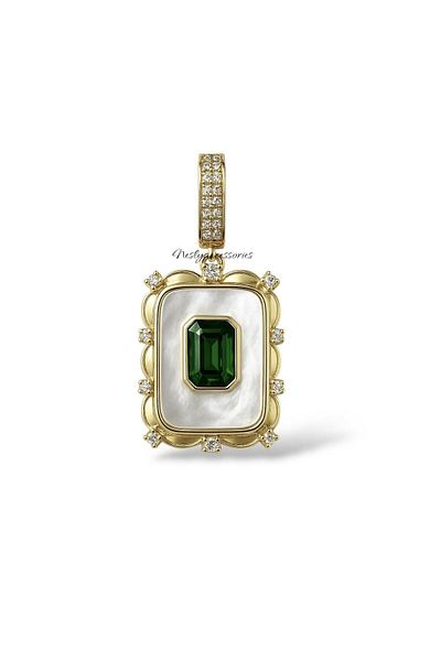 neslyaccessories Charm Stone Pendant