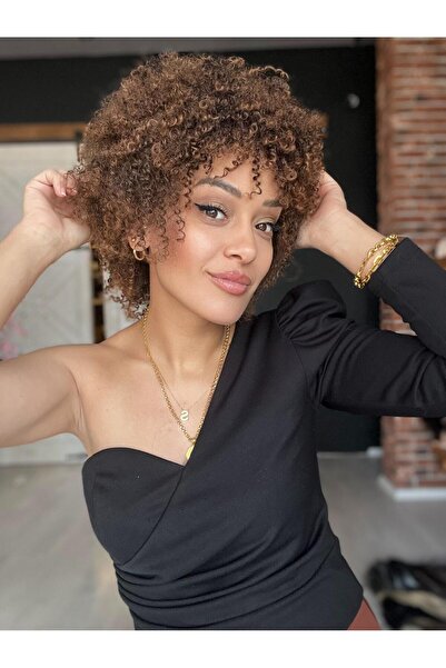 Suzan Peruk Afro Peruk Gerçek Saç dokusunda Fiber Medikal Peruk.Ense kısmında ayarlama kopçası var.
