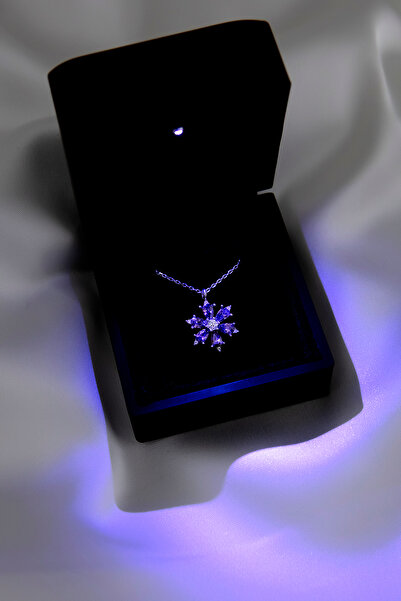 SARIASLAN Işıklı Kutuda Rodyumlu Ametist Taşlı Lotus Çiçeği Kadın Kolye 925 A...