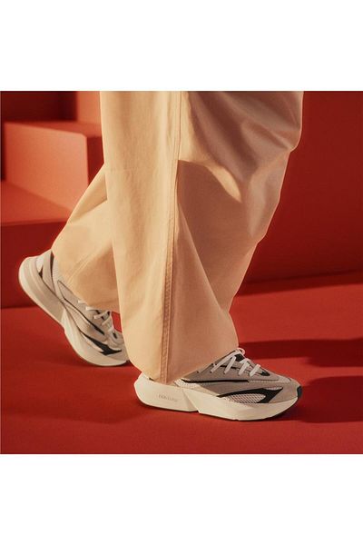 adidas Γυναικεία Μπεζ Παπούτσια για Τρέξιμο Lightblaze Jh6962