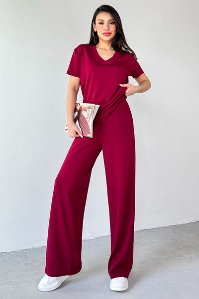 Cappmoda TKM-13261 Tricou cu decolteu în V burgundă Set pantaloni largi cu talie înaltă