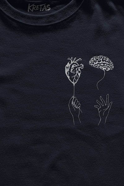 Kretas Λαδί T-shirt Καρδιά Και Εγκέφαλος Αγάπη Λογική Χέρι Χέρι Συναισθηματική Νοημοσύνη Μινιμαλιστική Πρόσοψη Unisex T-Shirt