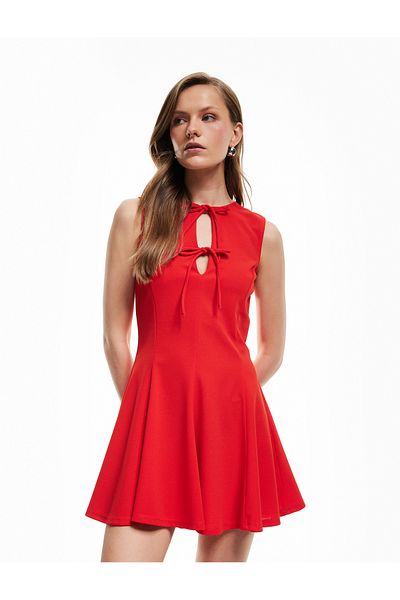 Koton Crepe Scuba Fabric Bow Detail Sleeveless Mini Dress