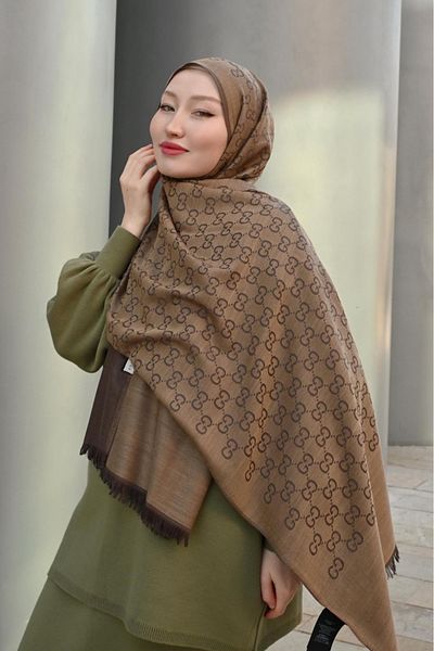 Pull Scarfs Εισαγόμενο μάλλινο μεταξωτό σάλι G με σχέδιο - Dusty Brown