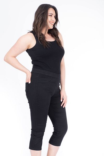 MYLİNE Elastic Waist Capri Pants
