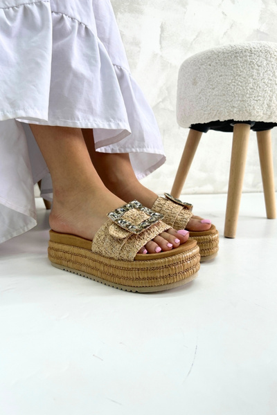 inizio Ψάθινες γυναικείες παντόφλες με πέτρα EW7076