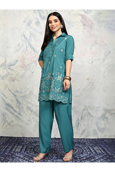 Vishudh By Styli Embroidered Spread Collar Tunic with Trousers Co-Ords